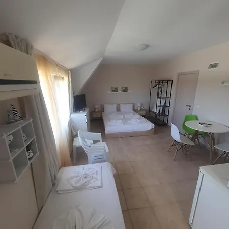 Ivelin House Ваканционна къща Лозенец