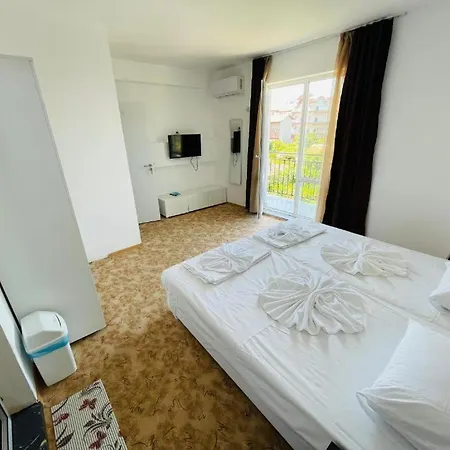 Ваканционна къща Ivelin House Лозенец